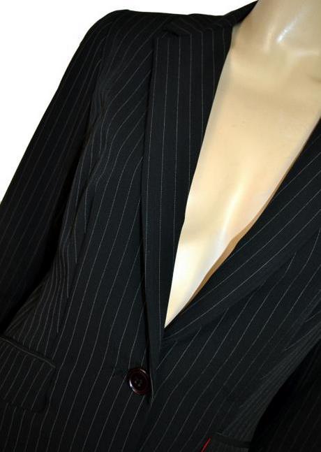 tailleur-femme-raye-83_8 Gestreifter Frauen-Anzug