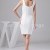 Einfaches weißes Kleid